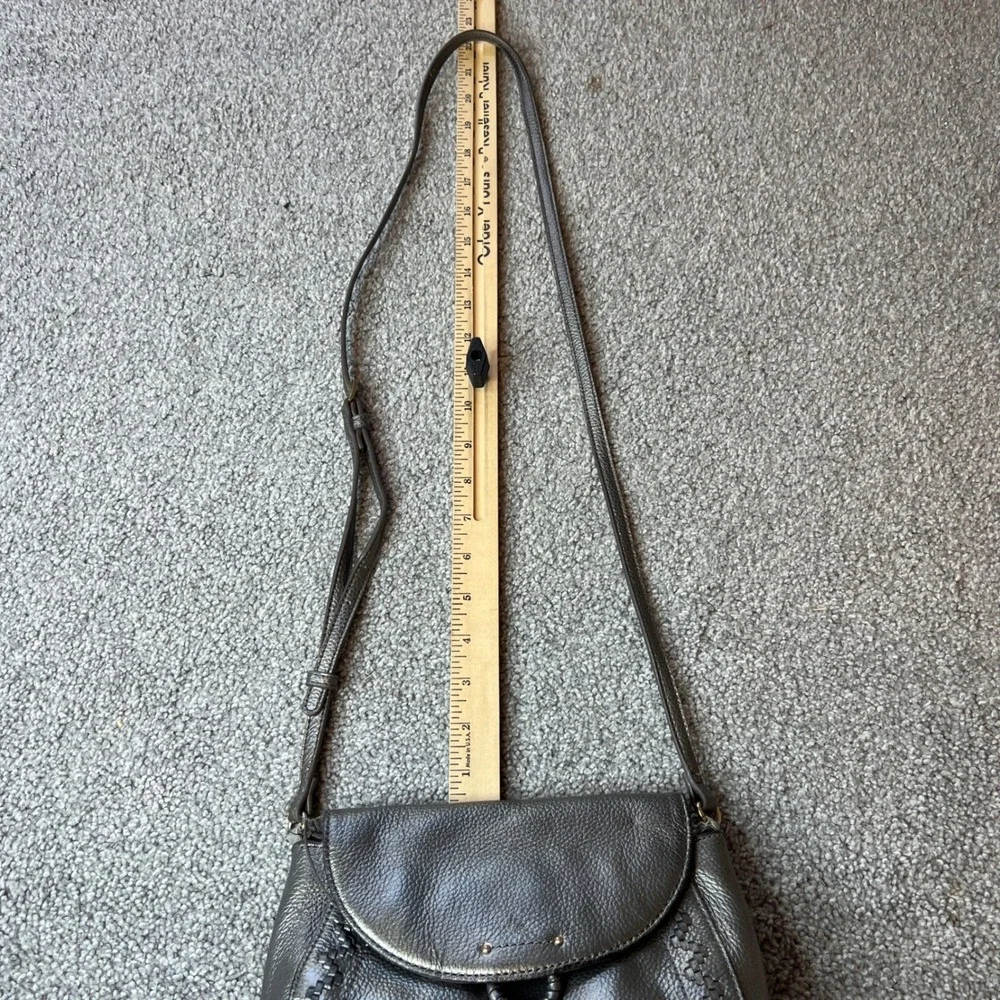 Tignanello purse pebbled Leather grey Crossbody Bag Tassel metallic chic fashion